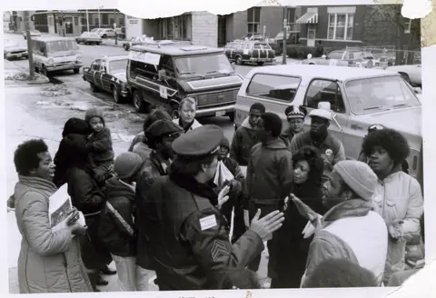 Policía de Chicago en una marcha en Pilsen