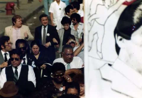 Cortejo fúnebre de Rudy Lozano, junio de 1983