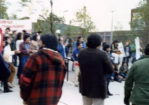 Mitin en la calle 26 y Kostner, La Villita