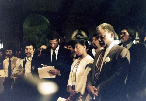 Funeral de Rudy Lozano en la iglesia de San Pío V, Pilsen, junio de 1983
