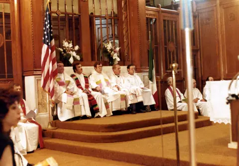 Funeral de Rudy Lozano en la iglesia de San Pío V, Pilsen, junio de 1983