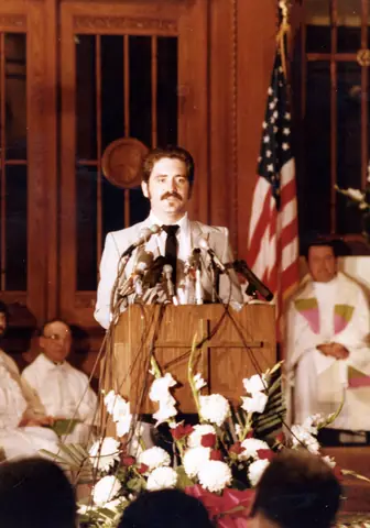 Funeral de Rudy Lozano en la iglesia de San Pío V, Pilsen, junio de 1983