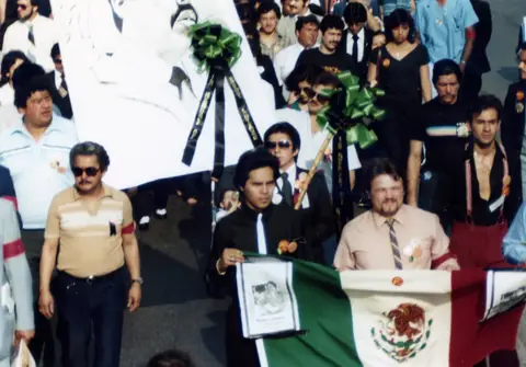 Cortejo fúnebre de Rudy Lozano, junio de 1983