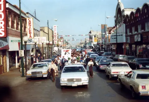 Cortejo fúnebre de Rudy Lozano, junio de 1983