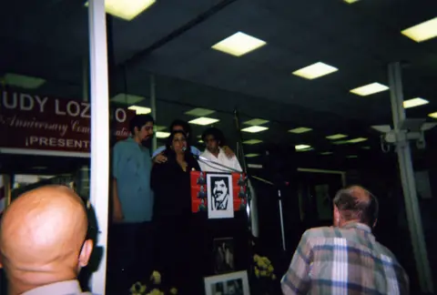 Conmemoración del 20 aniversario de Rudy Lozano, 2003